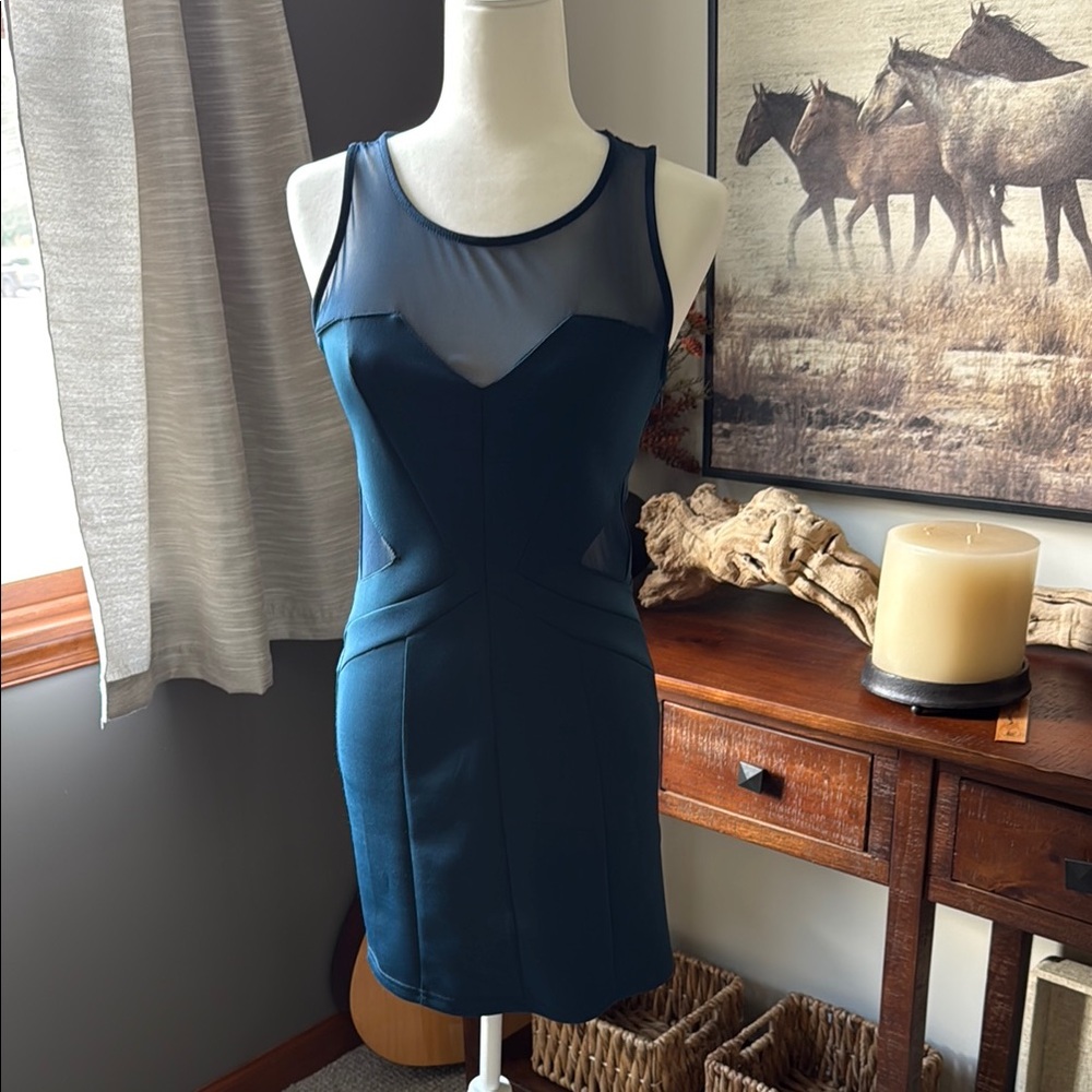 Elegant Navy Blue Sleeveless Dress